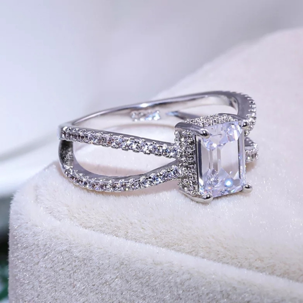 X shape beautiful ring! - Picture 4 of 6